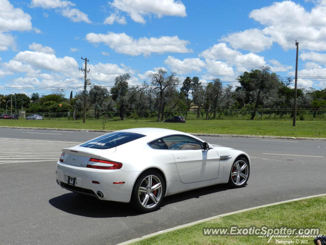 Aston Martin Vantage spotted in Brasília, Brazil