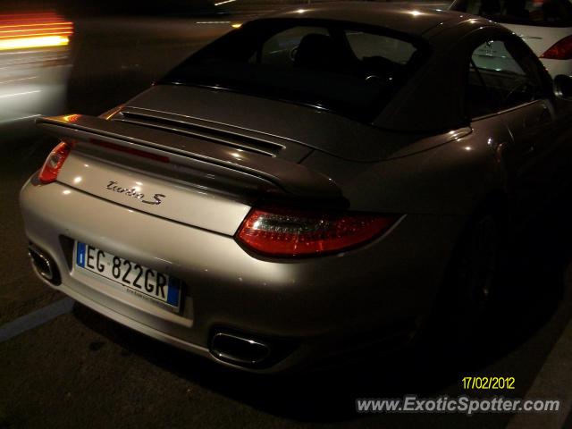 Porsche 911 Turbo spotted in Milan, Italy