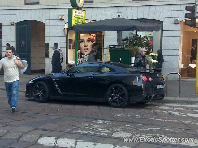 Nissan Skyline spotted in Milano, Italy