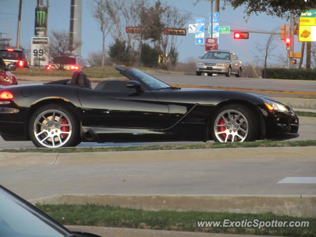 Dodge Viper spotted in Dallas, Texas