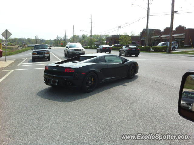 Lamborghini Gallardo spotted in St. Louis, Missouri