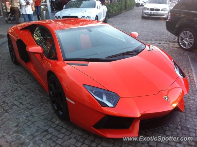 Lamborghini Aventador spotted in Istanbul, Turkey