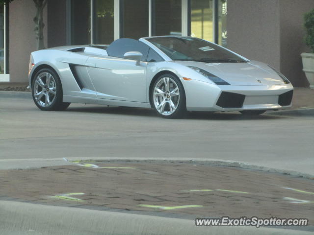 Lamborghini Gallardo spotted in Dallas, Texas