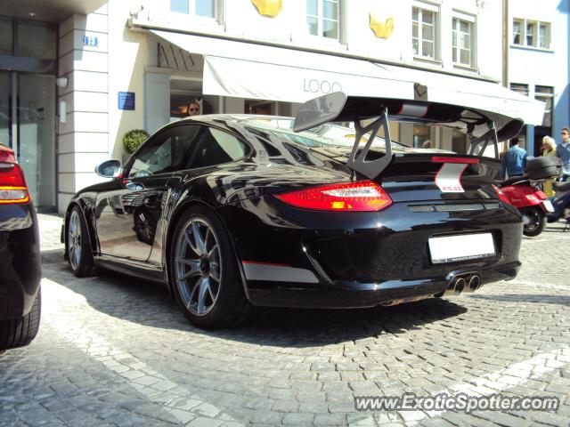 Porsche 911 GT3 spotted in Zurich, Switzerland