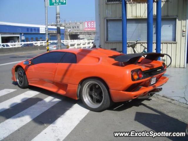 Lamborghini Diablo spotted in Hsinchu, Taiwan