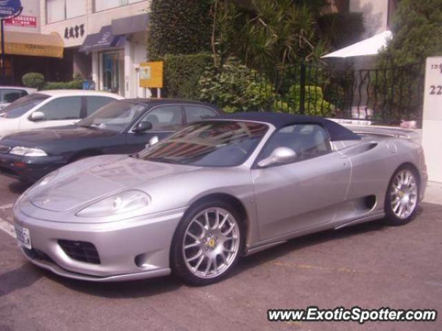 Ferrari 360 Modena spotted in Beijing, China