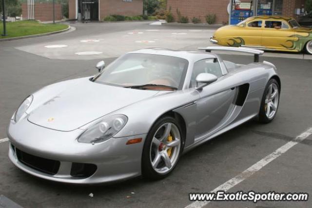 Porsche Carrera GT spotted in Thousand Oaks, California