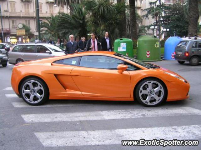 Lamborghini Gallardo spotted in Milan, Italy