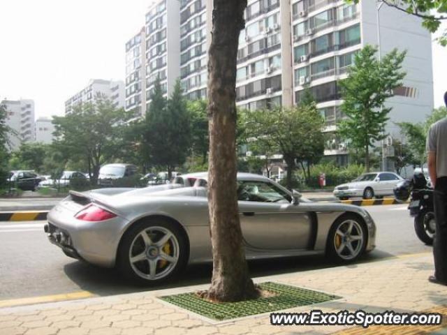 Porsche Carrera GT spotted in Seoul, South Korea