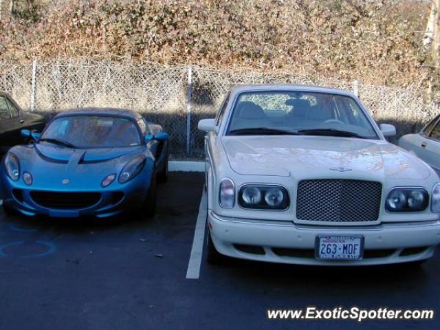 Lotus Elise spotted in Bellevue, Washington