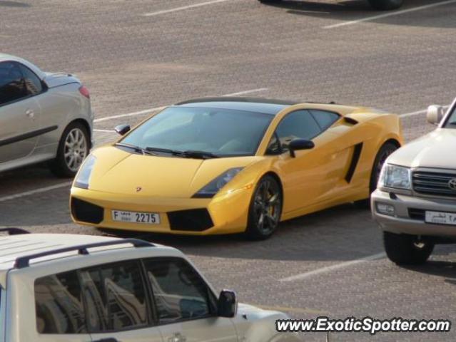 Lamborghini Gallardo spotted in Dubai, United Arab Emirates