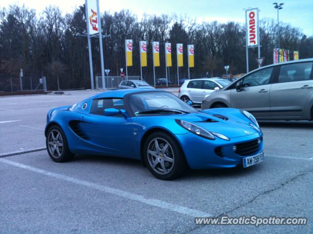 Lotus Elise spotted in Geneva, Switzerland