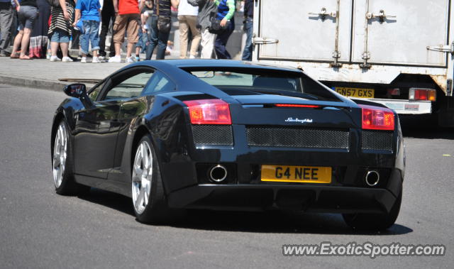 Lamborghini Gallardo spotted in London, United Kingdom