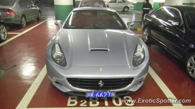 Ferrari California spotted in SHANGHAI, China