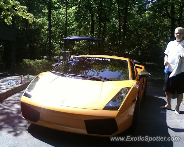 Lamborghini Gallardo spotted in Fontana, Wisconsin