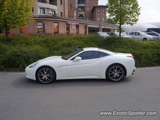 Ferrari California spotted in Maranello, Italy