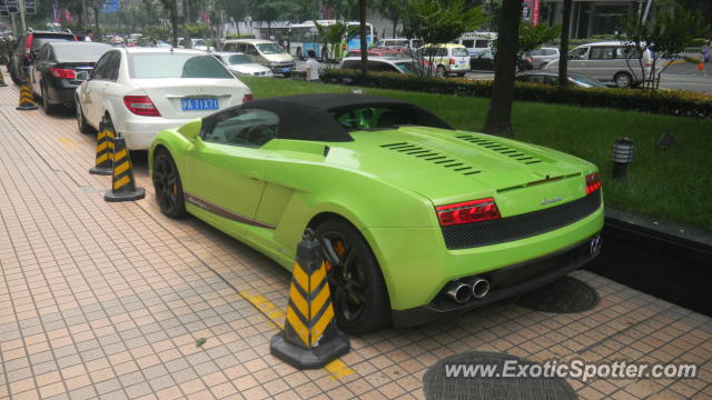 Lamborghini Gallardo spotted in SHANGHAI, China