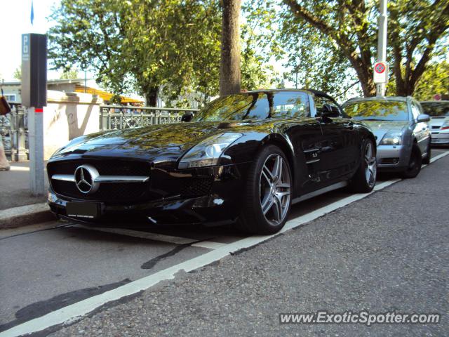 Mercedes SLS AMG spotted in Zurich, Switzerland