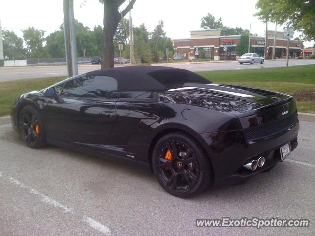 Lamborghini Gallardo spotted in St. Louis, Missouri