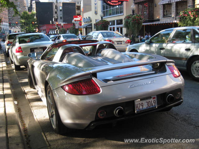 Porsche Carrera GT spotted in Chicago, Illinois