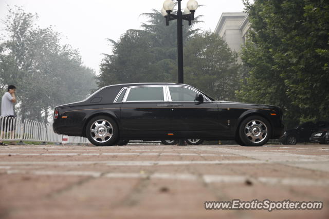 Rolls Royce Phantom spotted in Beijing, China