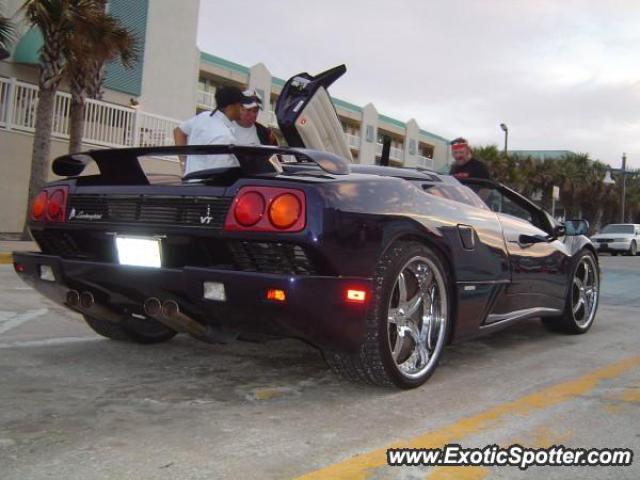 Lamborghini Diablo spotted in Daytona Beach, Florida