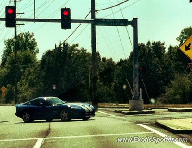 Dodge Viper spotted in St. Louis, Missouri