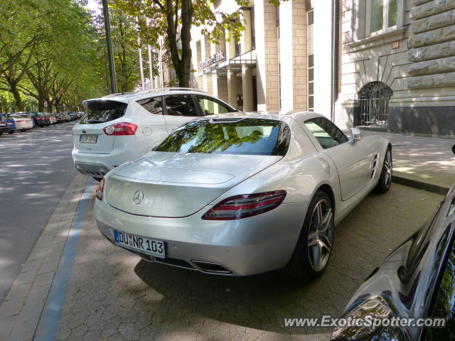 Mercedes SLS AMG spotted in Düsseldorf, Germany