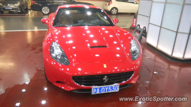 Ferrari California spotted in SHANGHAI, China