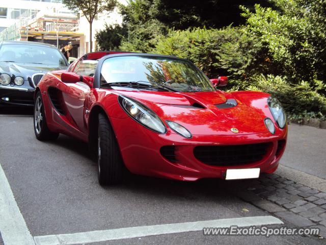 Lotus Elise spotted in Zurich, Switzerland