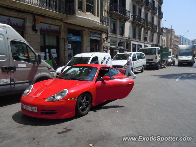 Porsche 911 GT3 spotted in Barcelona, Spain