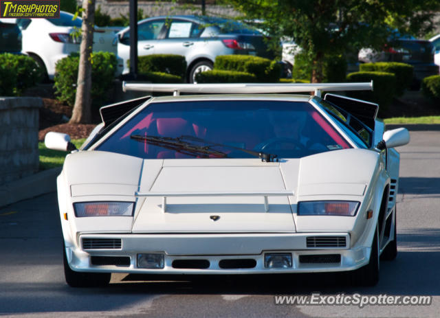 Lamborghini Countach spotted in Franklin, Tennessee