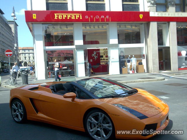 Lamborghini Gallardo spotted in Milano, Italy