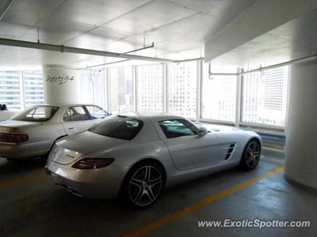 Mercedes SLS AMG spotted in Chicago, Illinois