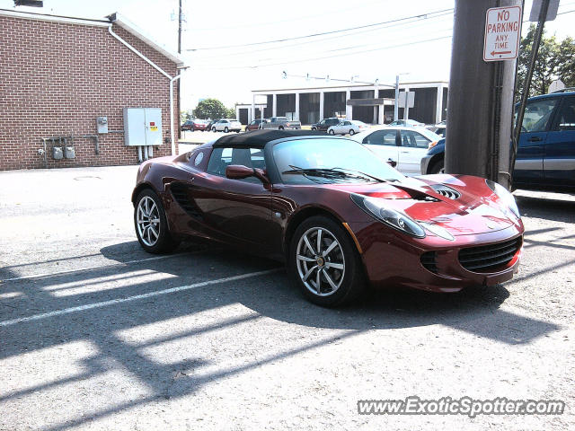 Lotus Elise spotted in Harrisburg, Pennsylvania