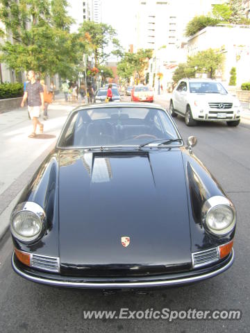 Porsche 911 spotted in Toronto, Canada