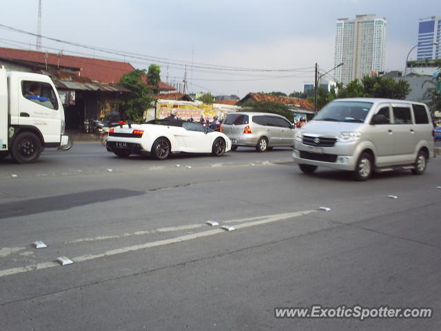 Lamborghini Gallardo spotted in Jakarta, Indonesia