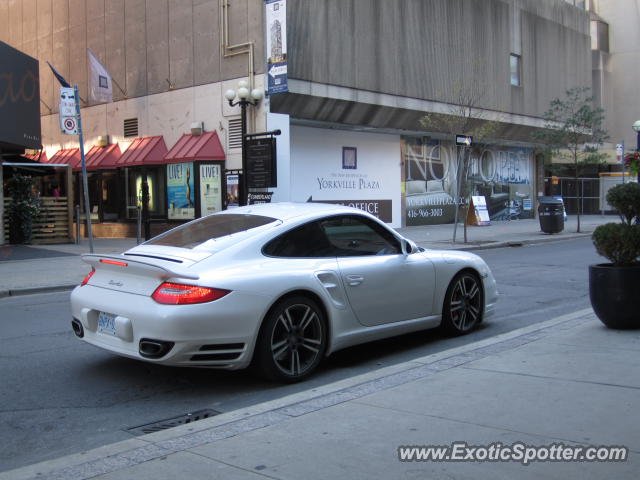 Porsche 911 spotted in Toronto, Canada