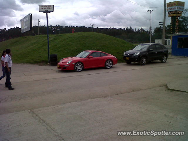 Porsche 911 spotted in Bogotá, Colombia