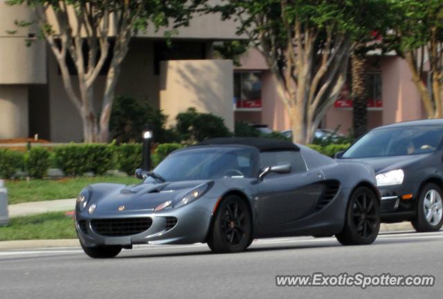 Lotus Elise spotted in Doctor Phillips, Florida