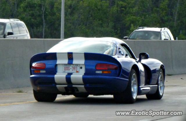 Dodge Viper spotted in Milwaukee, Wisconsin