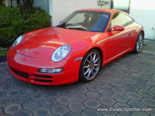 Porsche 911 spotted in Mexico City, Mexico