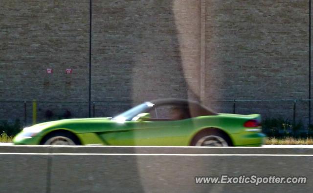 Dodge Viper spotted in Milwaukee, Wisconsin