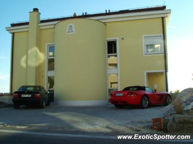 Dodge Viper spotted in Marseille, France