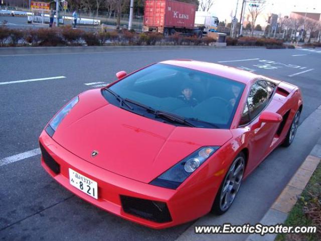 Lamborghini Gallardo spotted in Tokyo, Japan