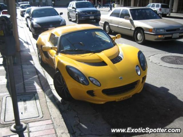 Lotus Elise spotted in Los Angeles, California