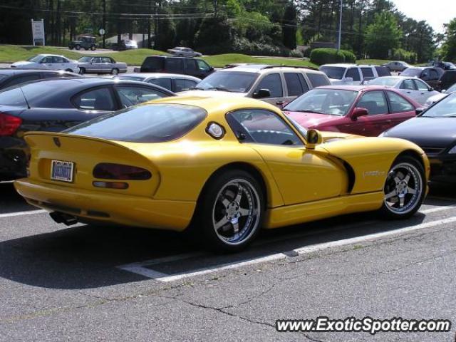 Dodge Viper spotted in Pineville, North Carolina