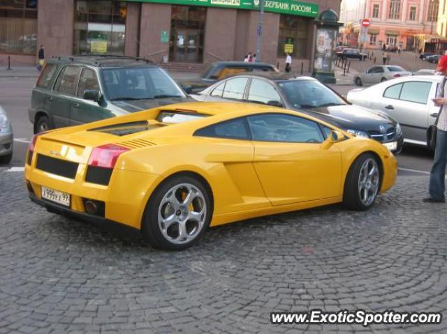 Lamborghini Gallardo spotted in Moscow, Russia