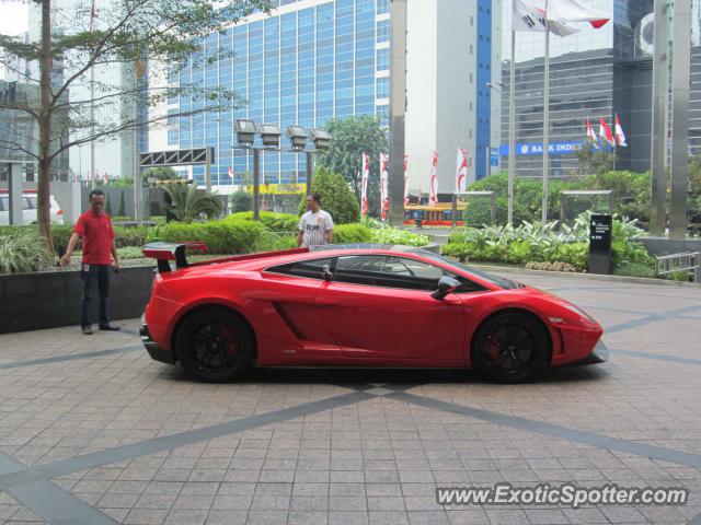 Lamborghini Gallardo spotted in Jakarta, Indonesia