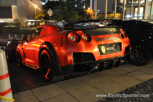 Nissan Skyline spotted in KLCC Twin Tower, Malaysia